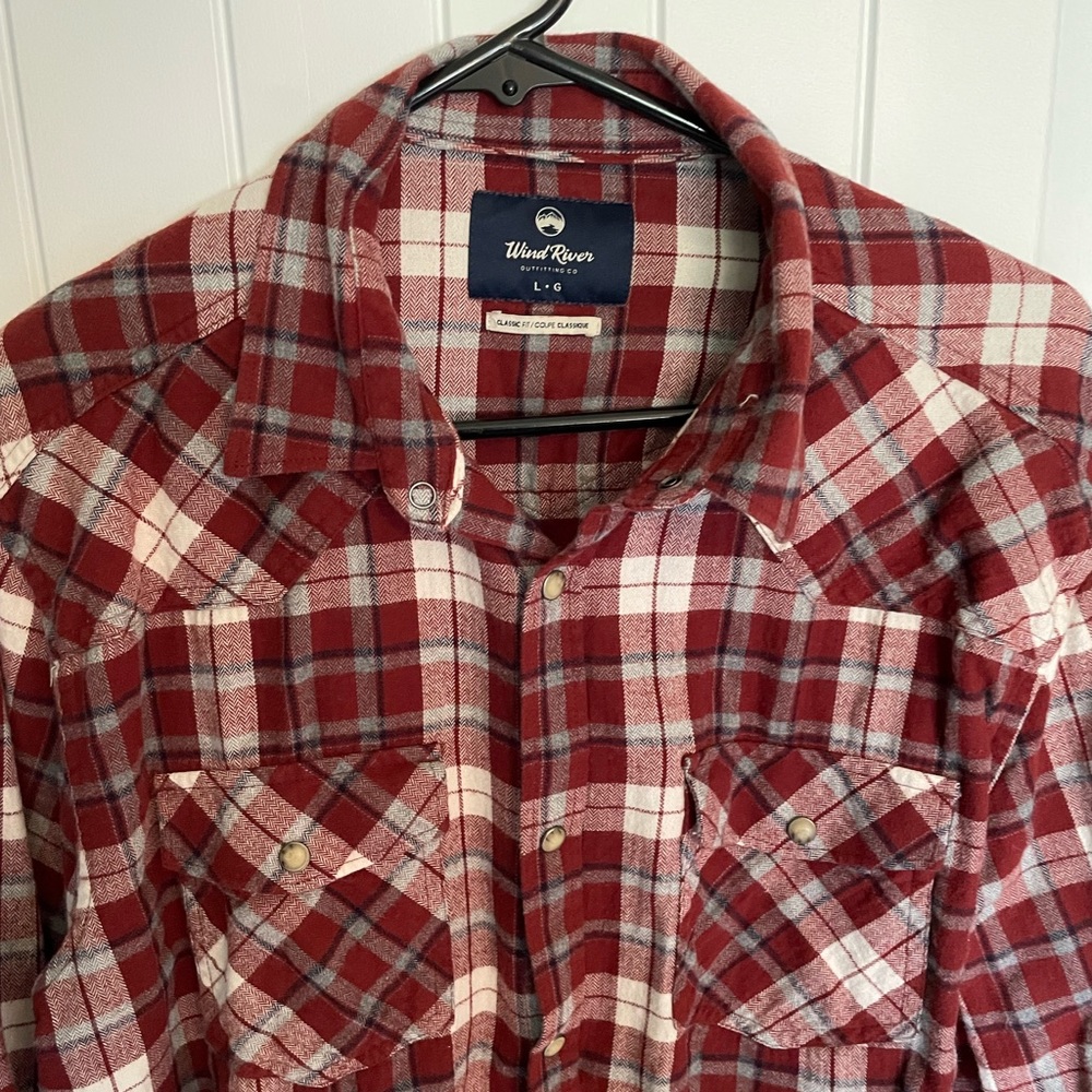 Men’s casual button down. Large.